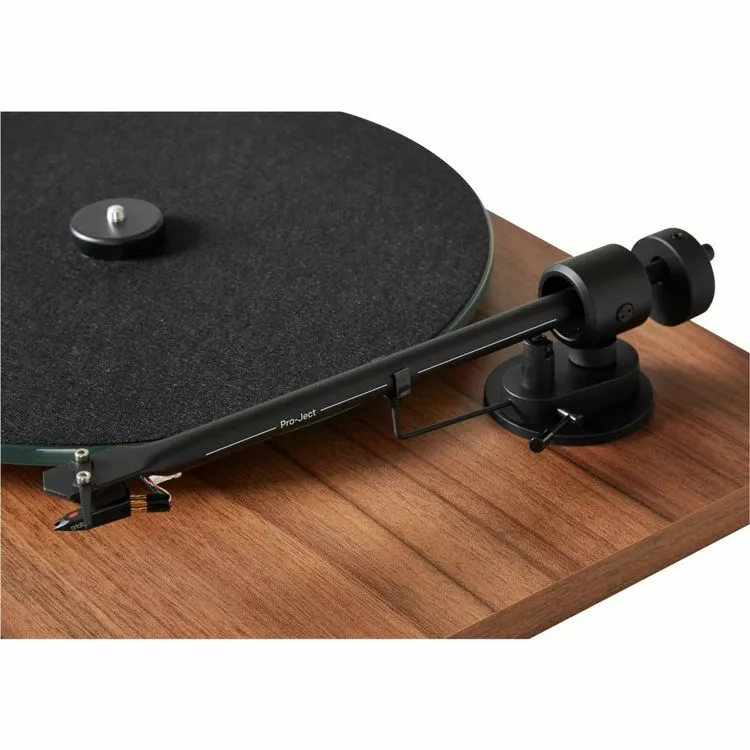 Pro-ject Platine Vinyle T1 Walnut FR OM5 5 Pro-ject Platine Vinyle T1 Walnut FR OM5 – Image 5